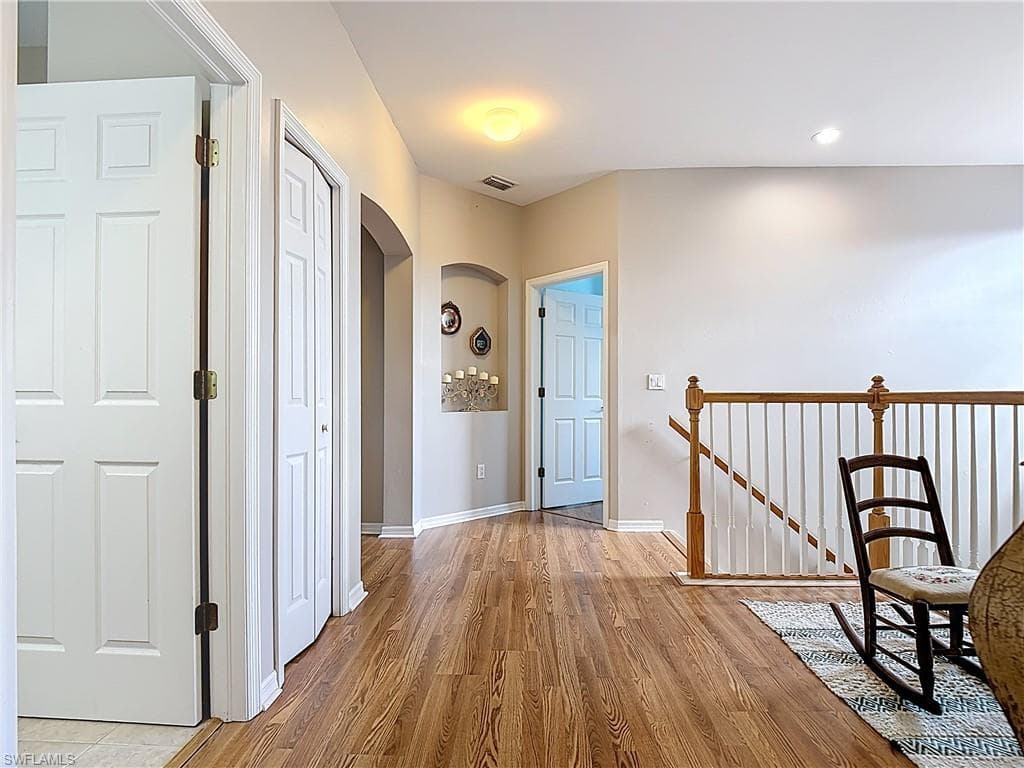 12596 Ivory Stone LOOP-16