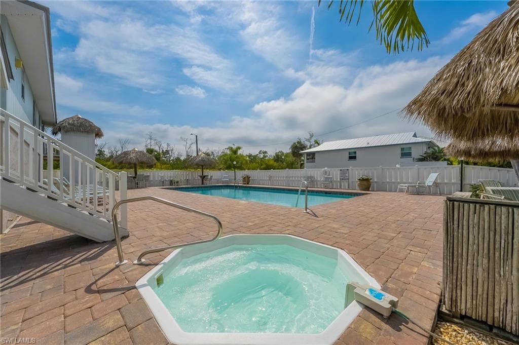 345 Mango ST 401-42