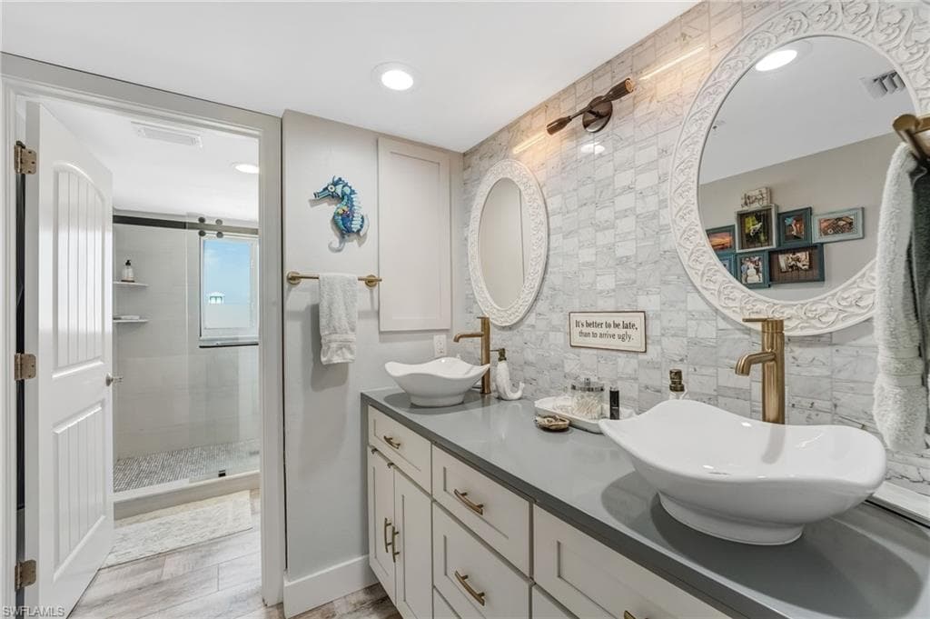 345 Mango ST 401-26