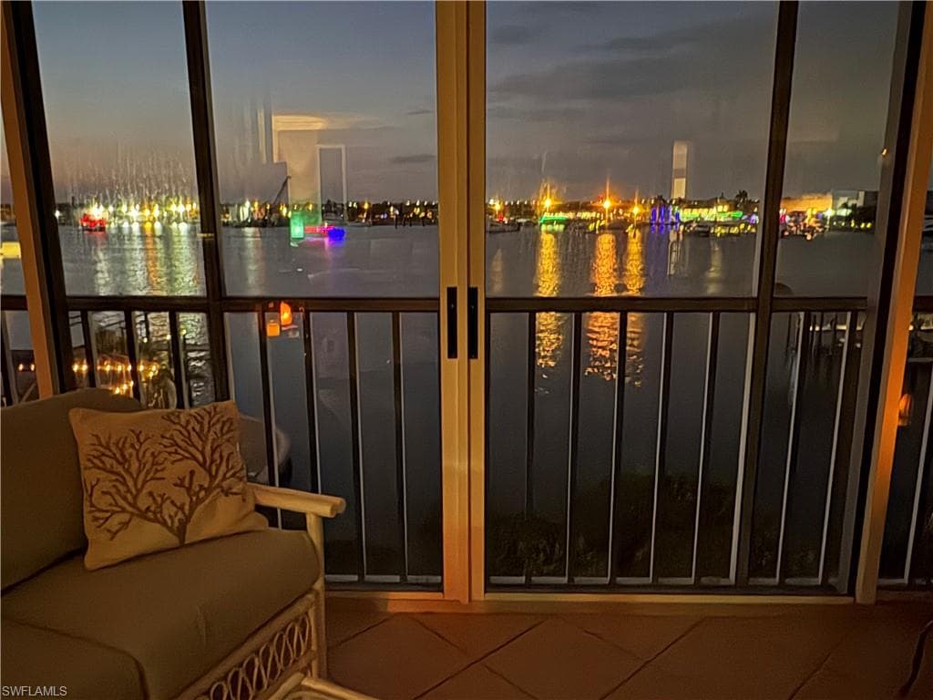 345 Mango ST 401-1
