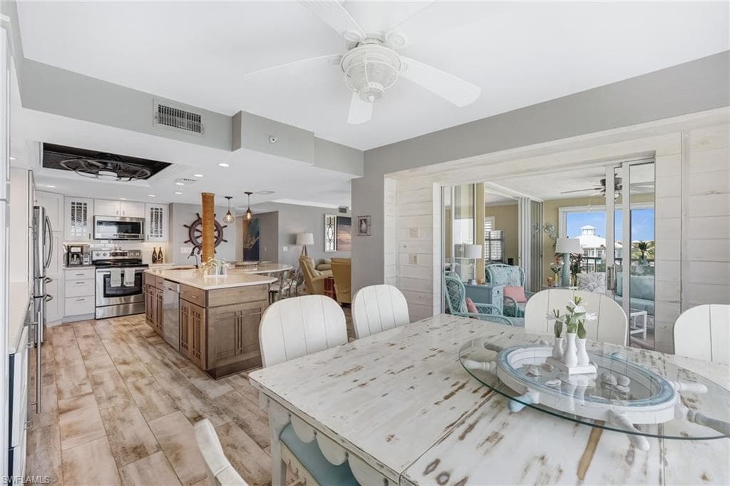 345 Mango ST 401-19
