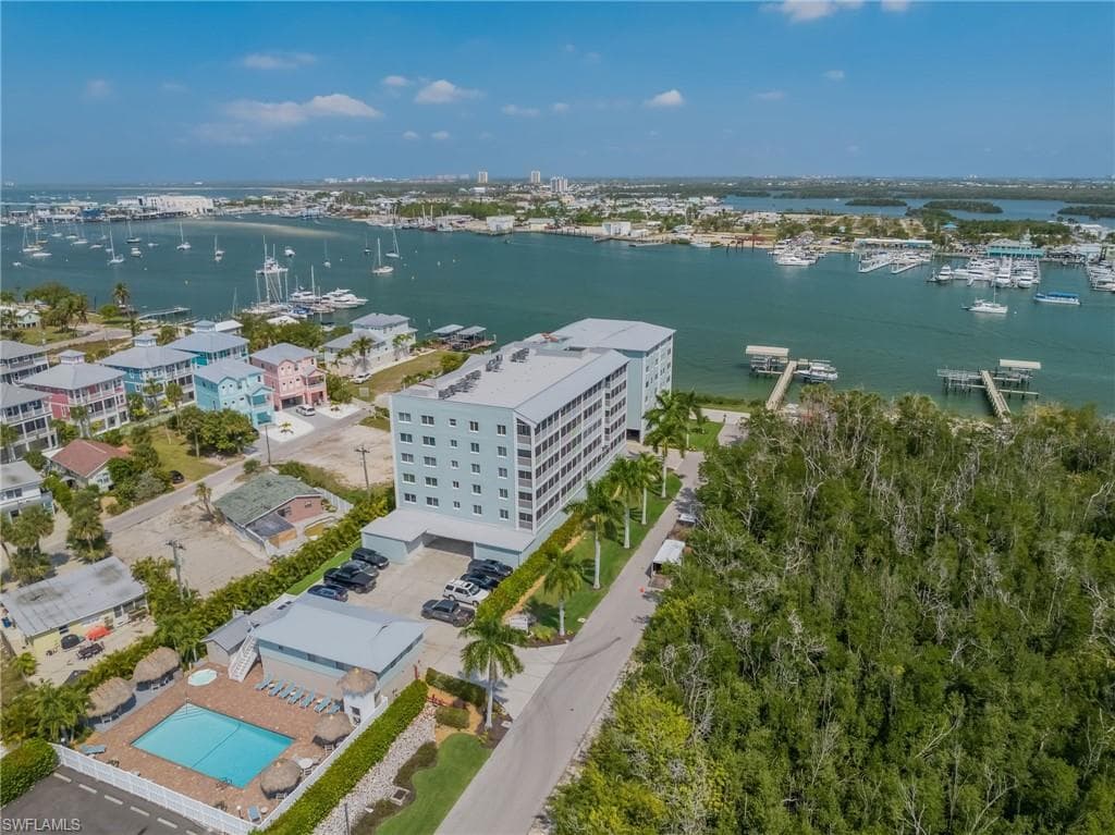 345 Mango ST 401-44