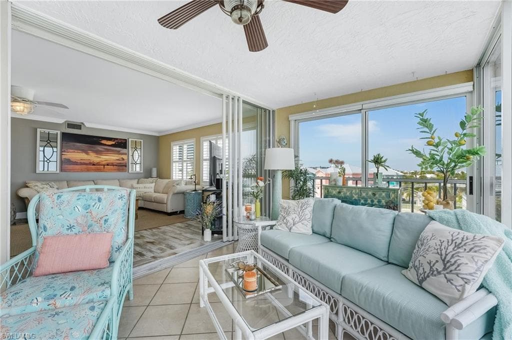 345 Mango ST 401-21
