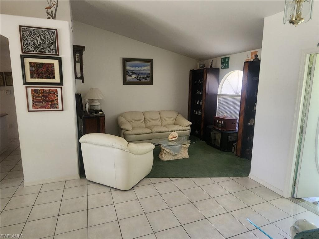 746 Milwaukee BLVD-13