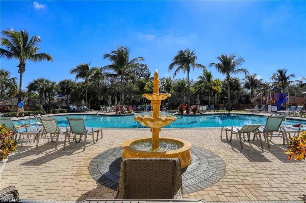 3061 Scarlet Oak PL-44