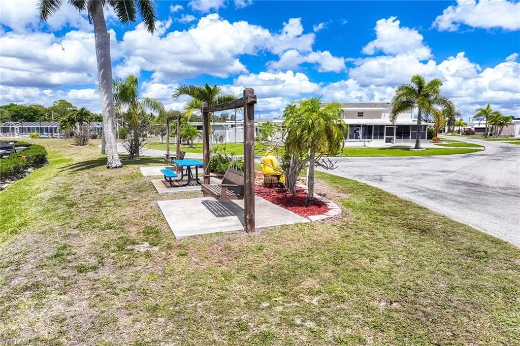 20631 Port DR-28