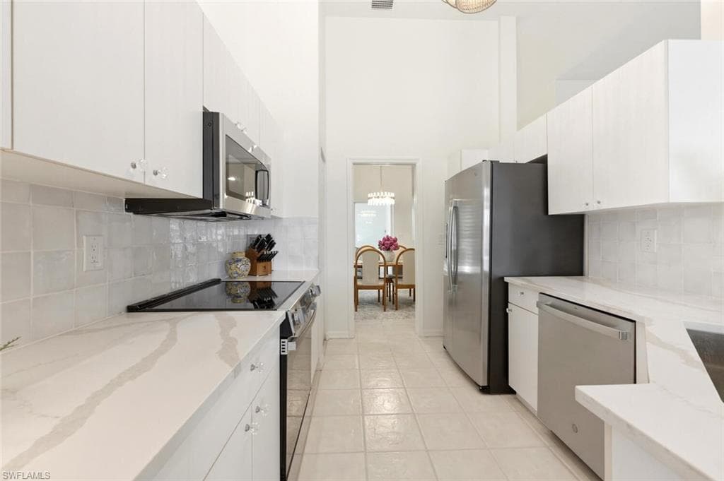 5300 Andover DR 202-6