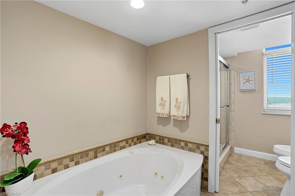 4745 Estero BLVD 801-26