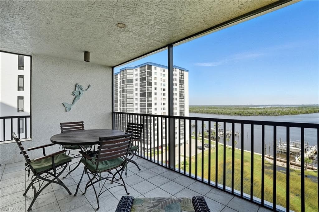 4745 Estero BLVD 801-7