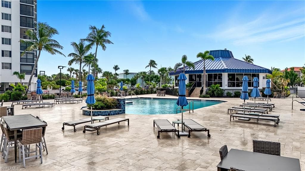 4745 Estero BLVD 801-5