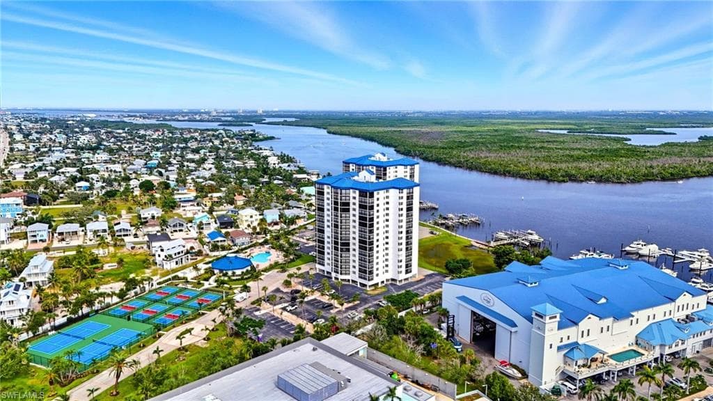 4745 Estero BLVD 801-39