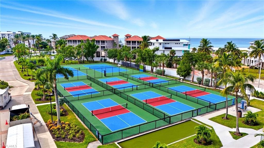 4745 Estero BLVD 801-4