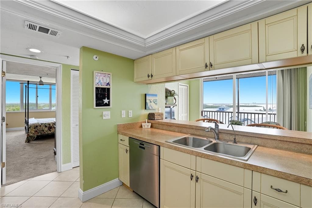 4745 Estero BLVD 801-21