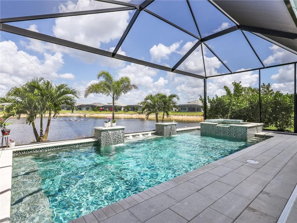 9257 Cayman DR-23