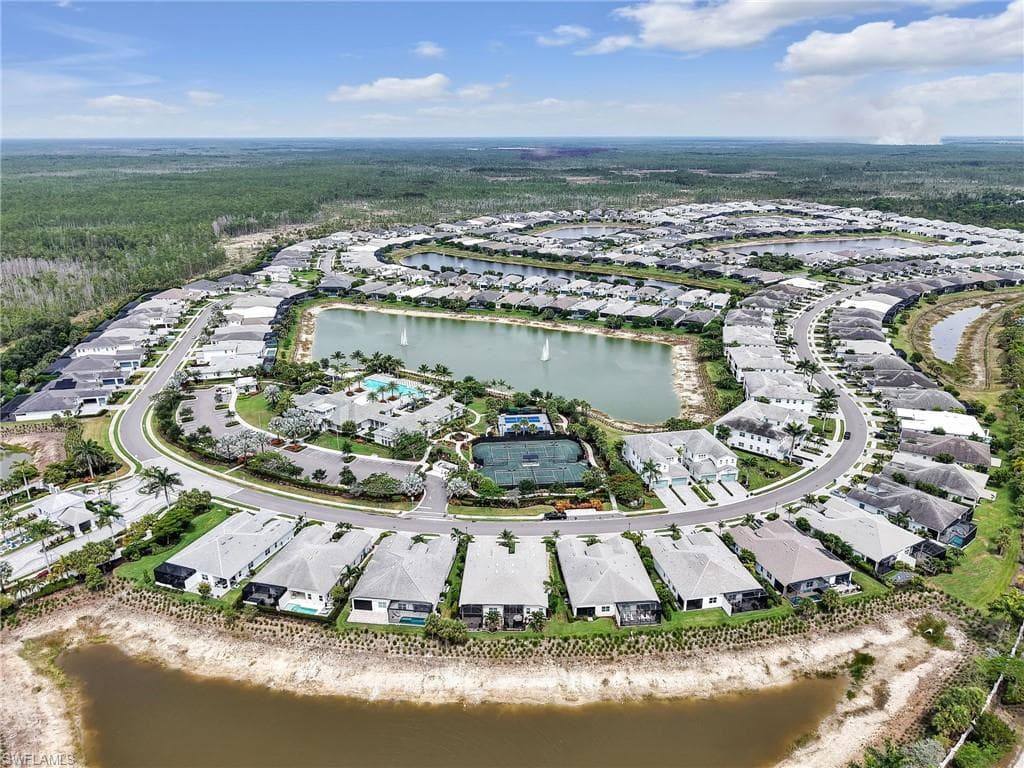 9257 Cayman DR-42