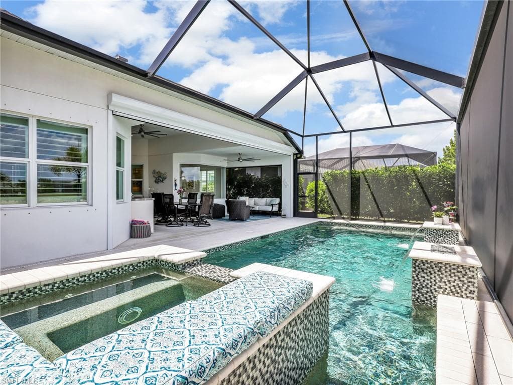 9257 Cayman DR-26