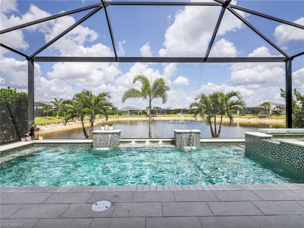 9257 Cayman DR-24