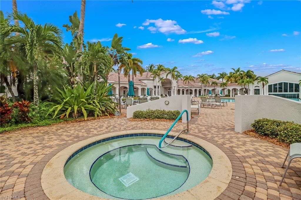 9404 Springview LOOP-47