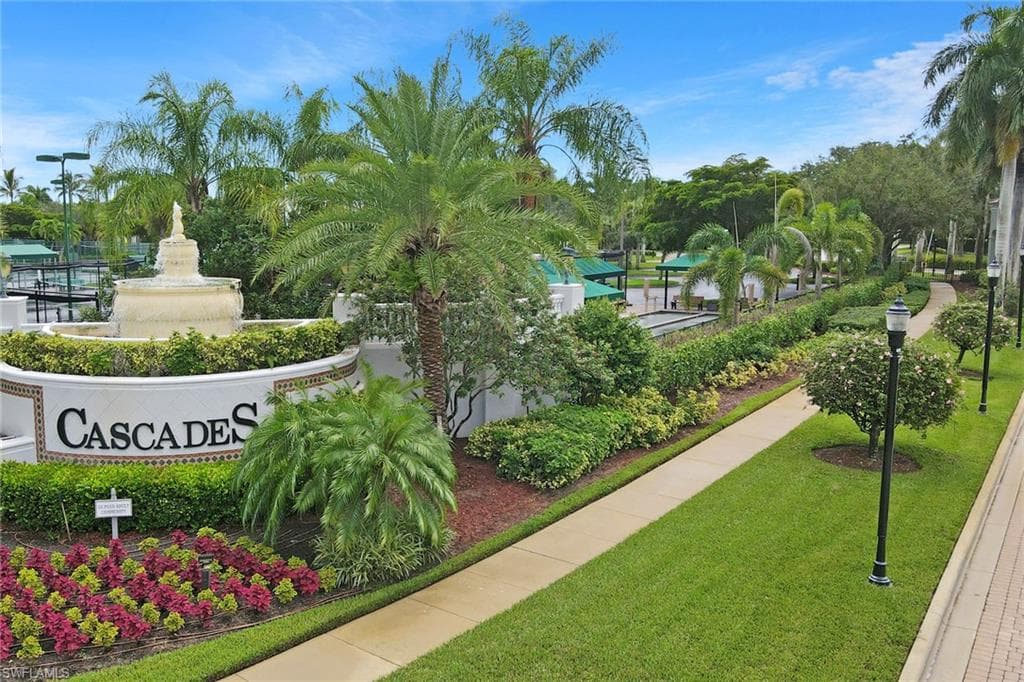 9404 Springview LOOP-28