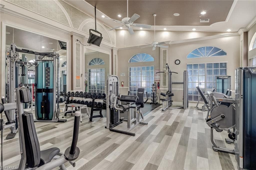 9404 Springview LOOP-41