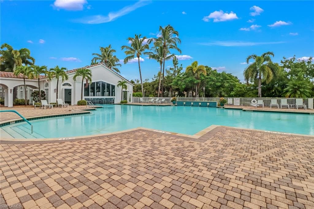 9404 Springview LOOP-45