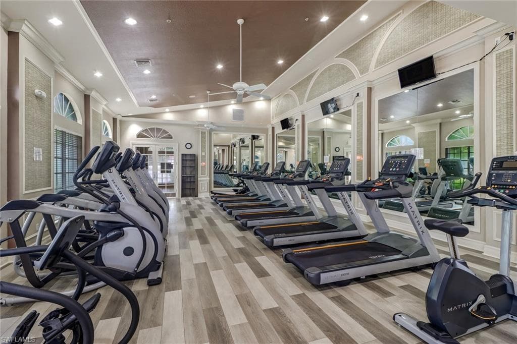 9404 Springview LOOP-39