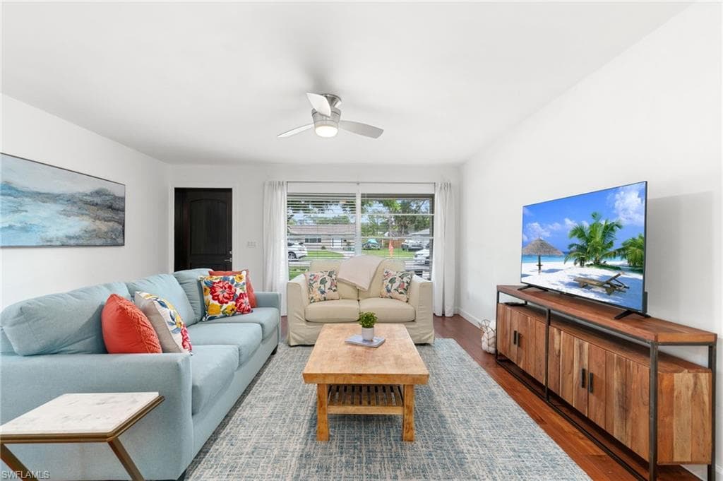 3543 Corana WAY-2