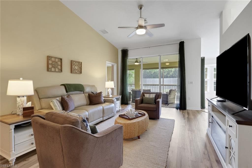 20300 Calice CT 1104-7