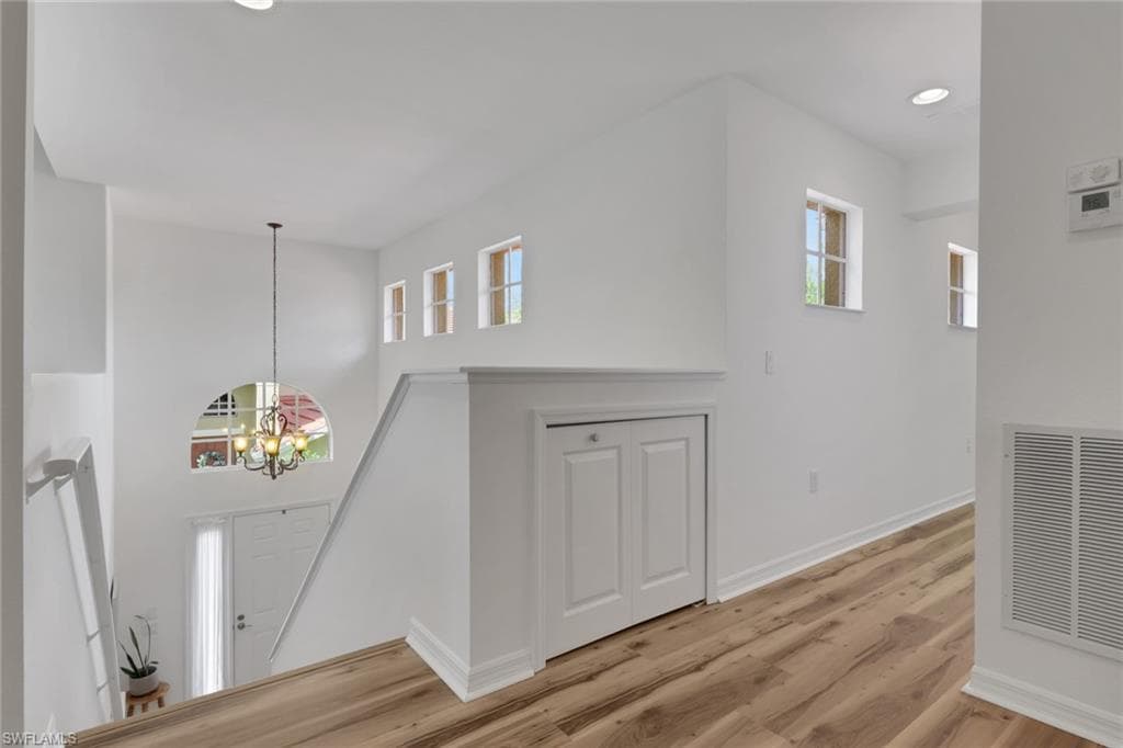 20300 Calice CT 1104-3