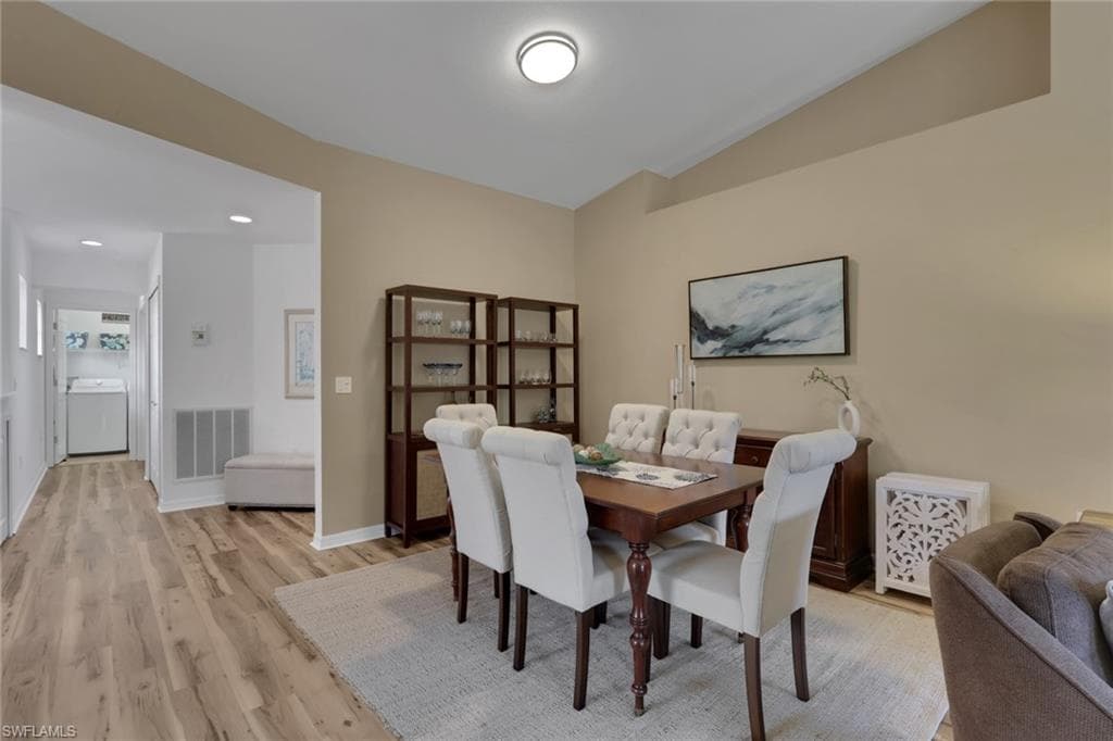 20300 Calice CT 1104-5