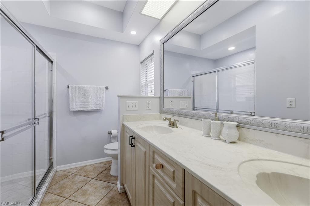 5778 Greenwood CIR-23