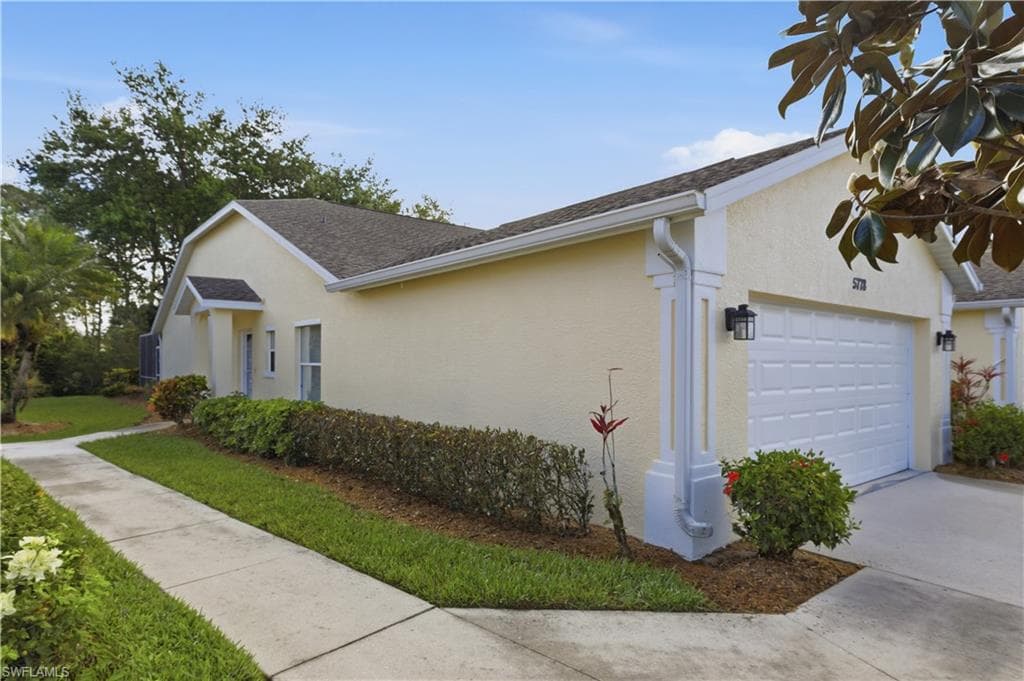 5778 Greenwood CIR-2