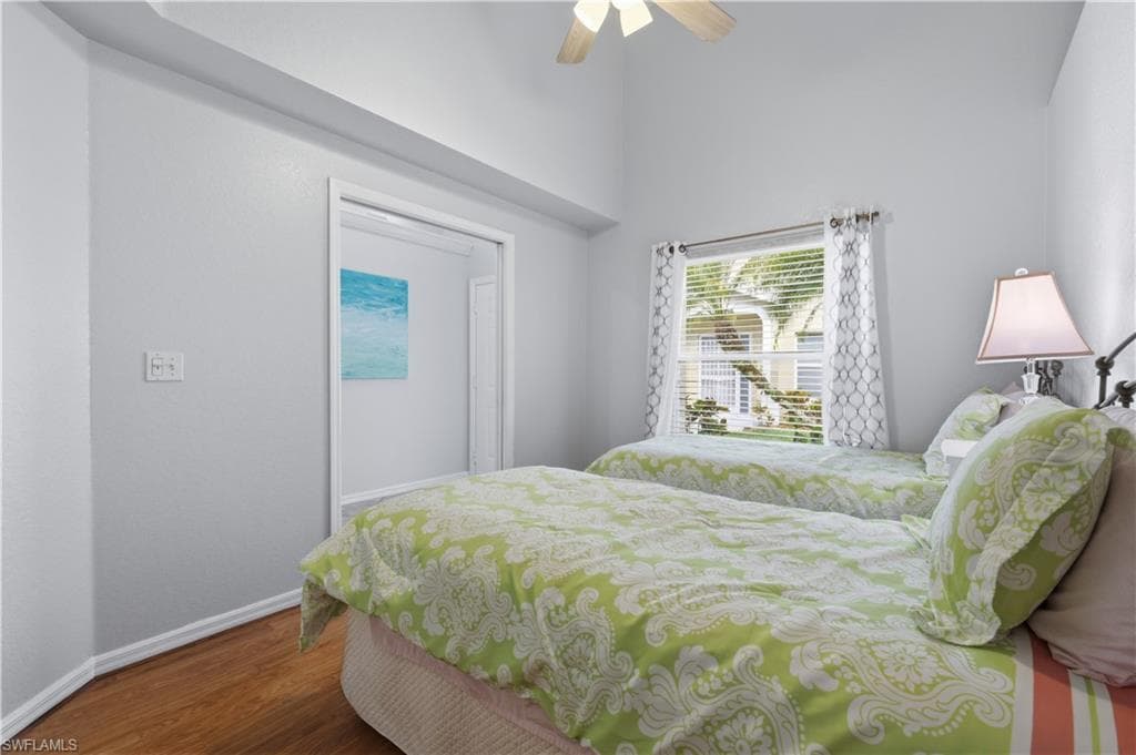 5778 Greenwood CIR-6