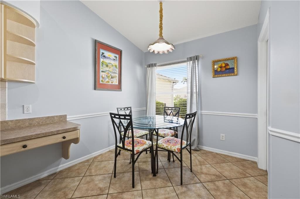 5778 Greenwood CIR-13