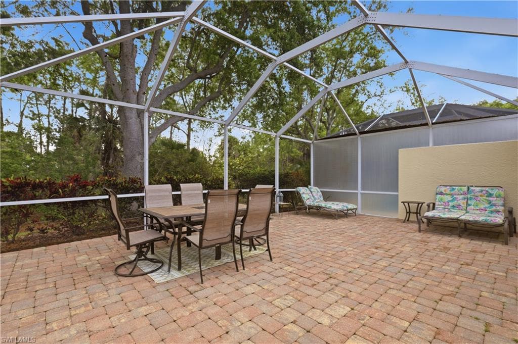 5778 Greenwood CIR-26