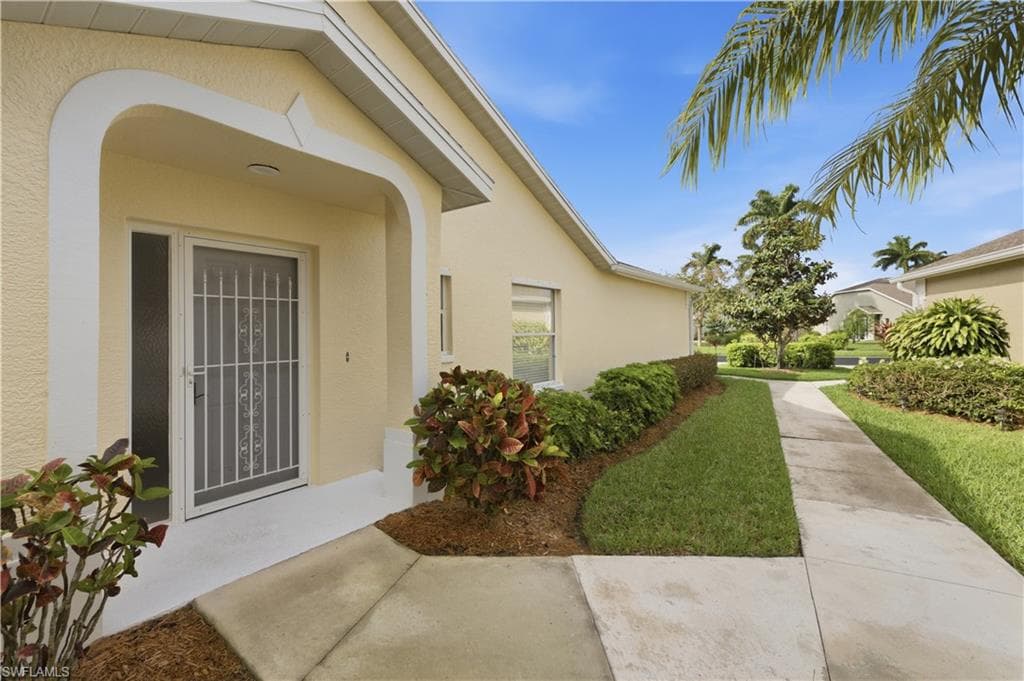 5778 Greenwood CIR-3