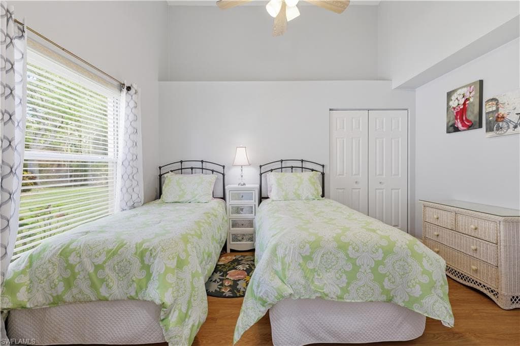 5778 Greenwood CIR-5