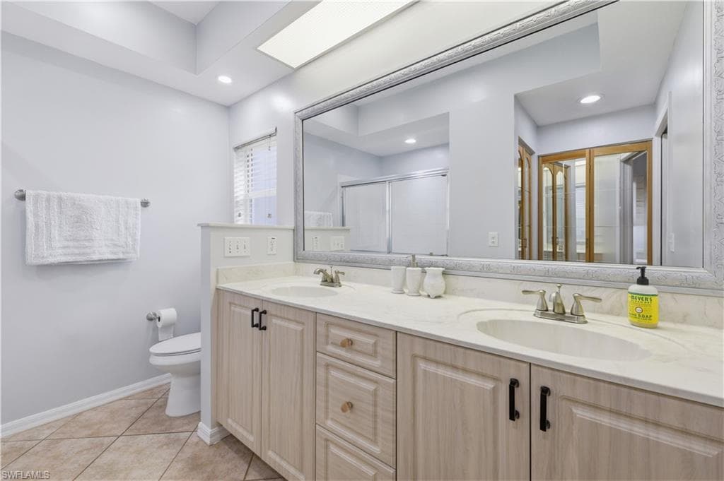 5778 Greenwood CIR-24