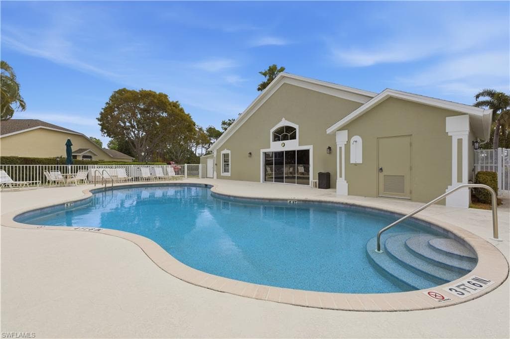 5778 Greenwood CIR-33