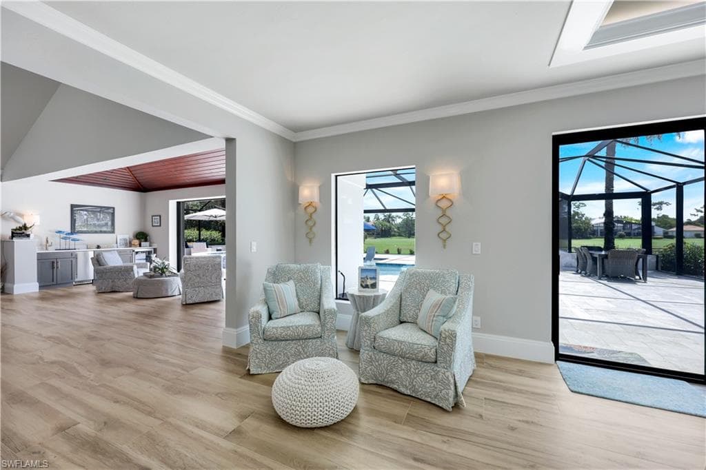 4701 Oak Leaf DR-16