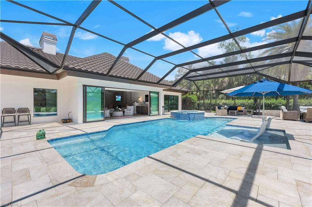 4701 Oak Leaf DR-32