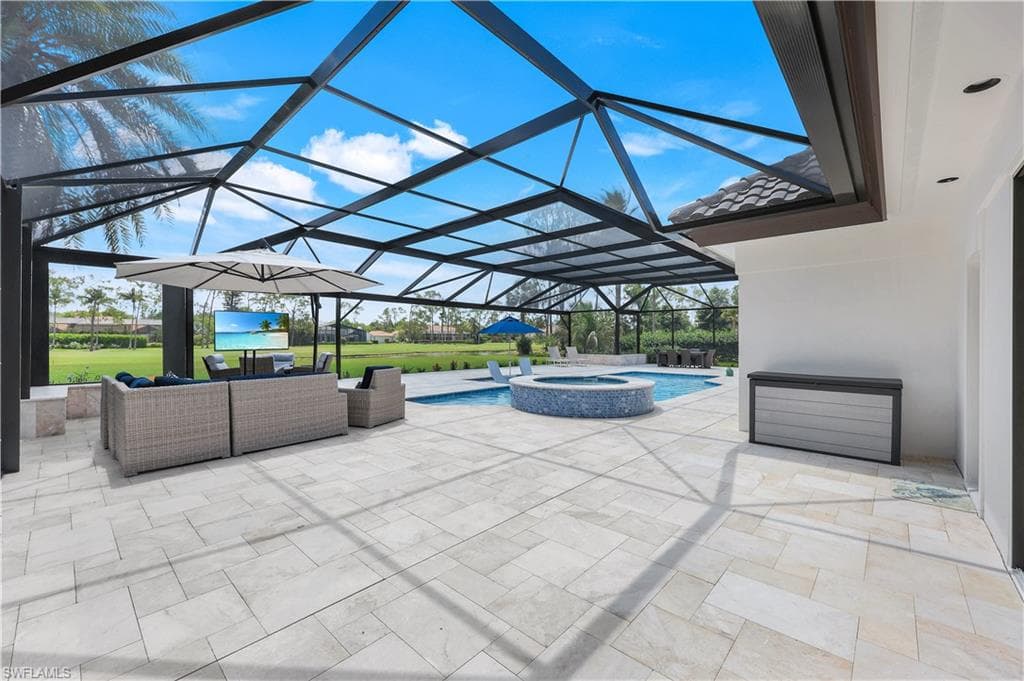 4701 Oak Leaf DR-28