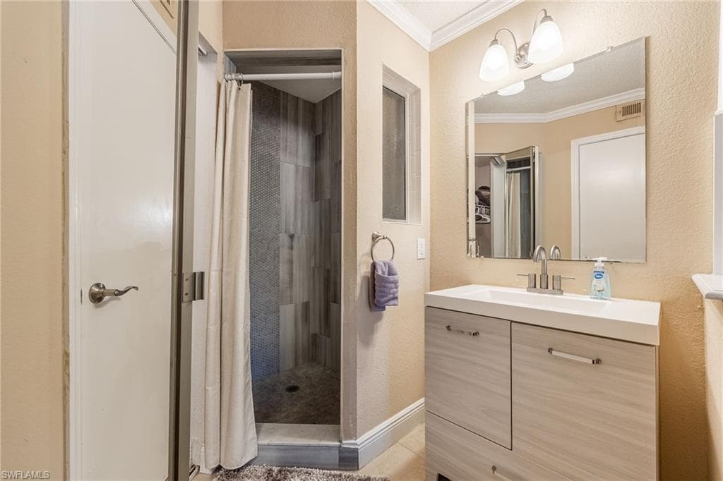 12550 Equestrian CIR 602-18