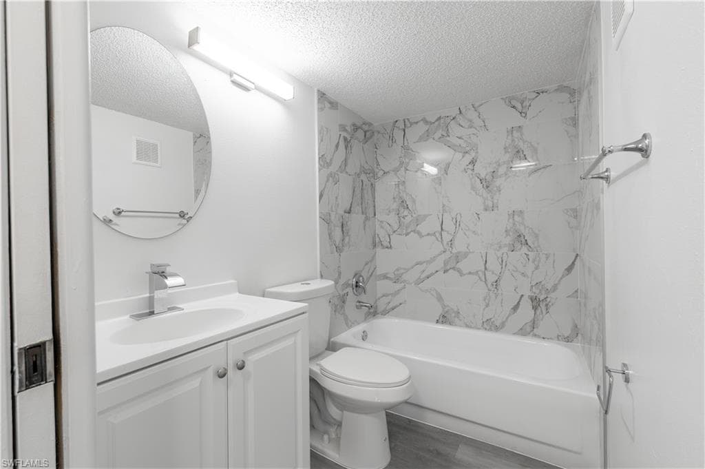 2094 Arbour Walk CIR 3018-13