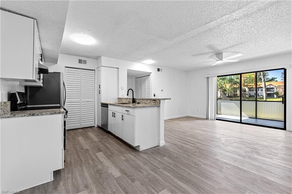 2094 Arbour Walk CIR 3018-12
