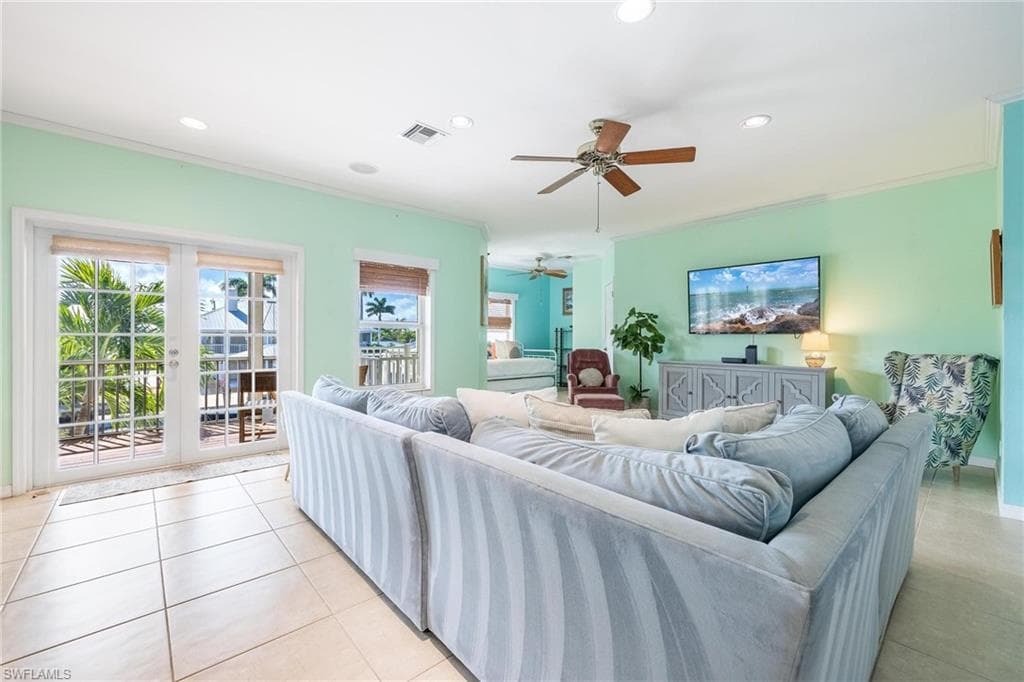 2761 Geary ST-12