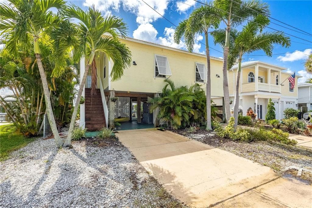 2761 Geary ST-9