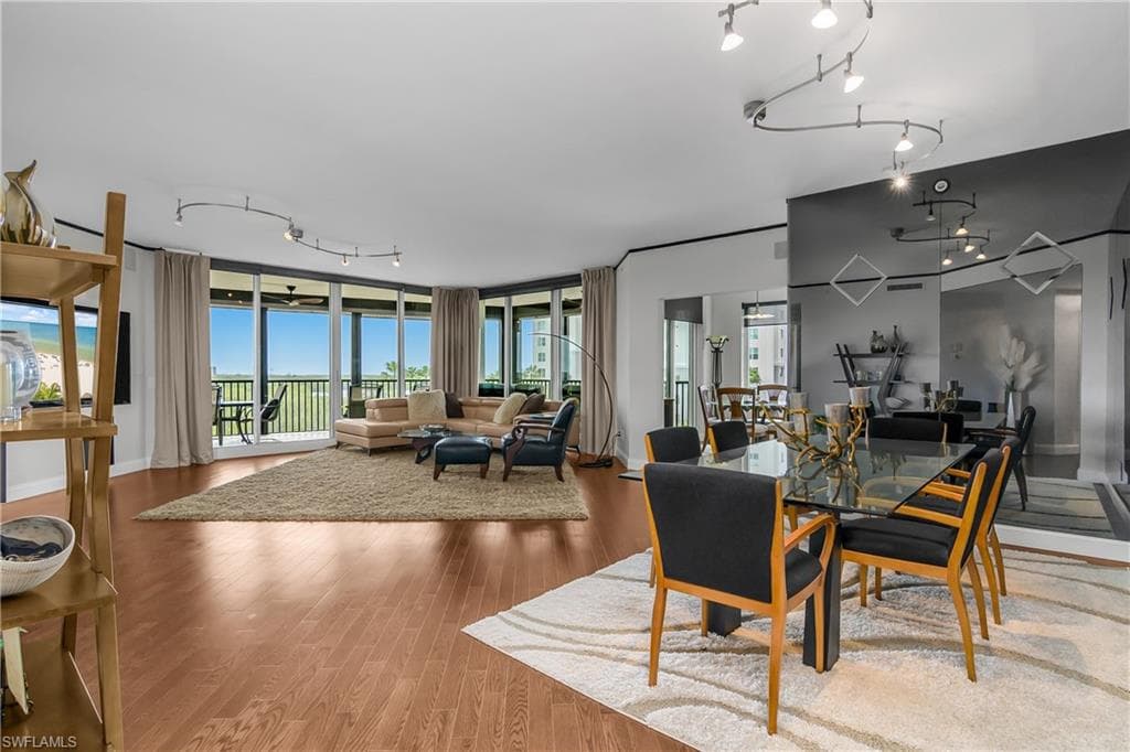 425 Cove Tower DR 504-3