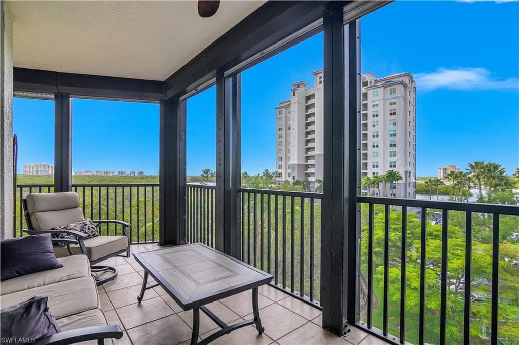 425 Cove Tower DR 504-9