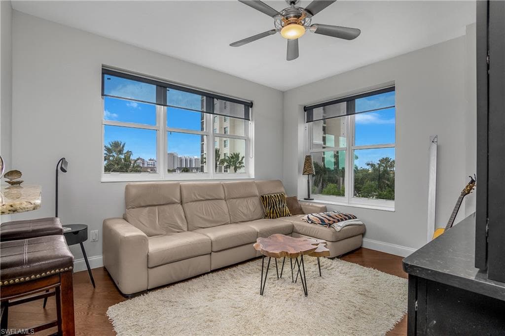 425 Cove Tower DR 504-18